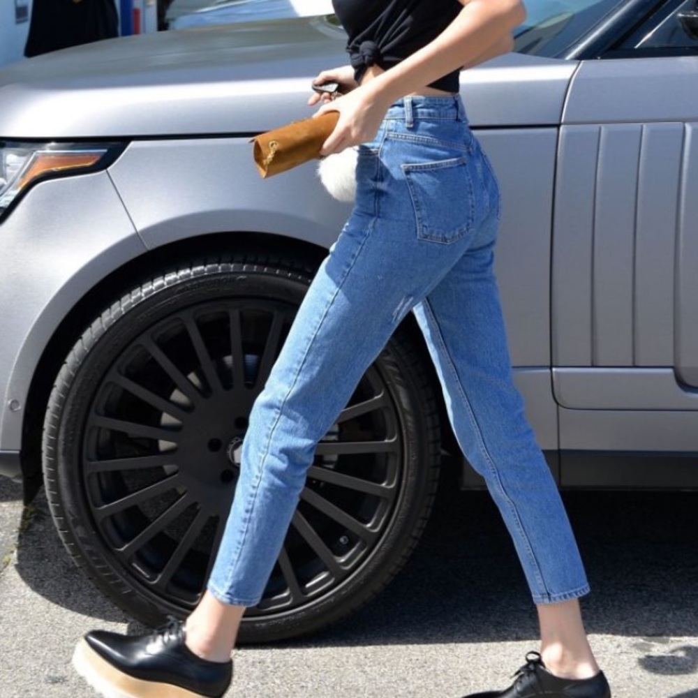 Topshop Mom jeans size 28